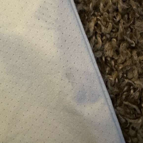 Notre Dame under Armour shirt - Picture 3 of 6